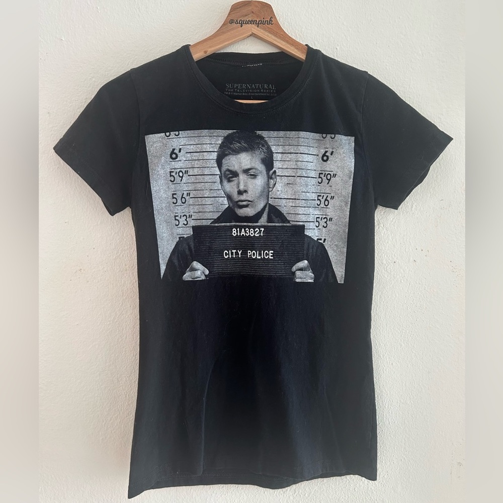 Authentic Supernatural “Dean Mugshot” Black Tee EUC Collectors Item - Picture 8 of 15